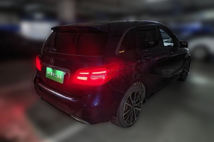 Used Mercedes-Benz B-Class 2017 B 200 Luxury Model Rear Right 45 Deg