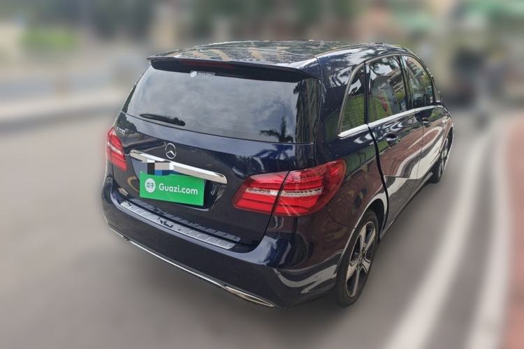 Used Mercedes-Benz B-Class 2017 B 200 Fashion Model Rear Right 45 Deg