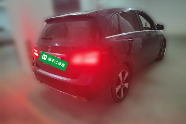 Used Mercedes-Benz B-Class 2017 B 200 Fashion Model Rear Right 45 Deg