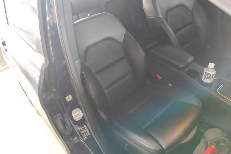 Used Mercedes-Benz B-Class 2017 B 200 Fashion Model Right Front Seat