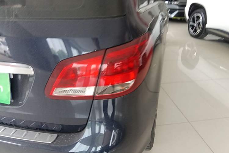 Used Mercedes-Benz B-Class 2017 B 200 Sport Edition Right Rear Taillight
