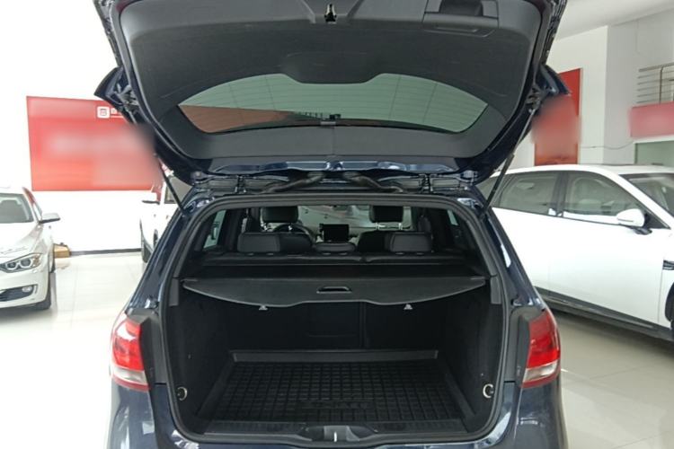 Used Mercedes-Benz B-Class 2017 B 200 Sport Edition Trunk