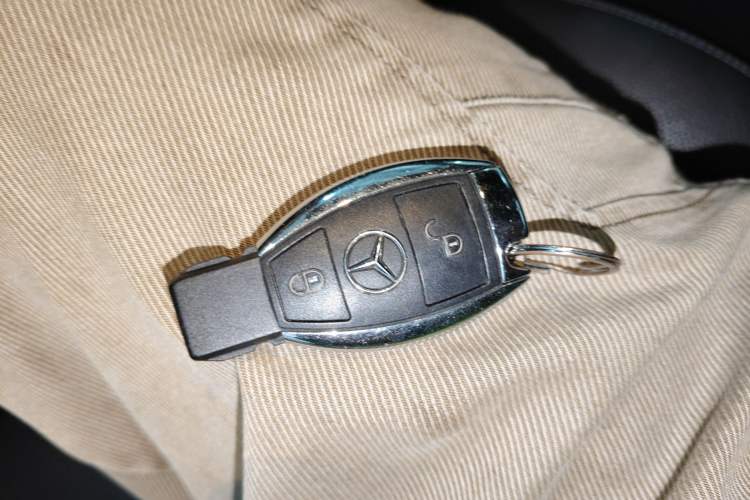 Used Mercedes-Benz B-Class 2017 B 200 Fashion Model Vehicle Key