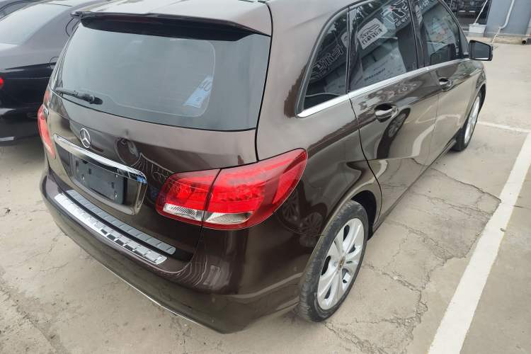 Used Mercedes-Benz B-Class 2017 B 200 Sport Edition Exterior 3