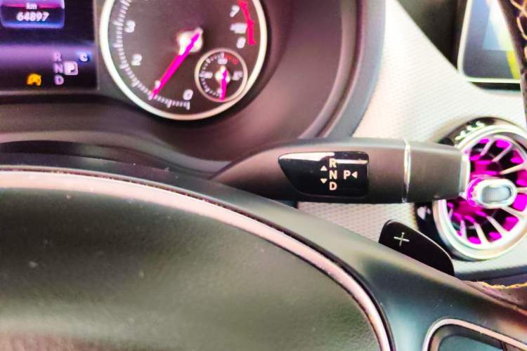 Used Mercedes-Benz B-Class 2017 B 200 Fashion Model Gear Lever