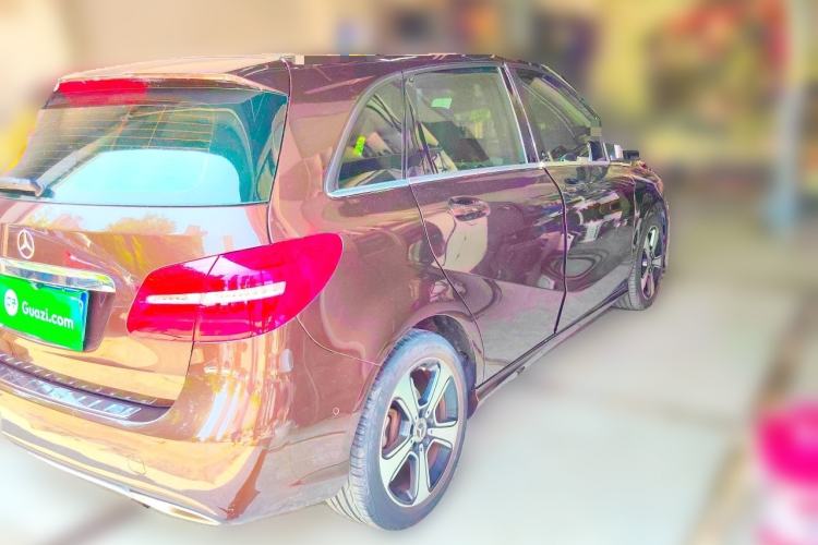 Used Mercedes-Benz B-Class 2017 B 200 Fashion Model Rear Right 45 Deg