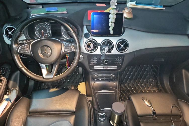 Used Mercedes-Benz B-Class 2017 B 200 Sport Edition Center Console