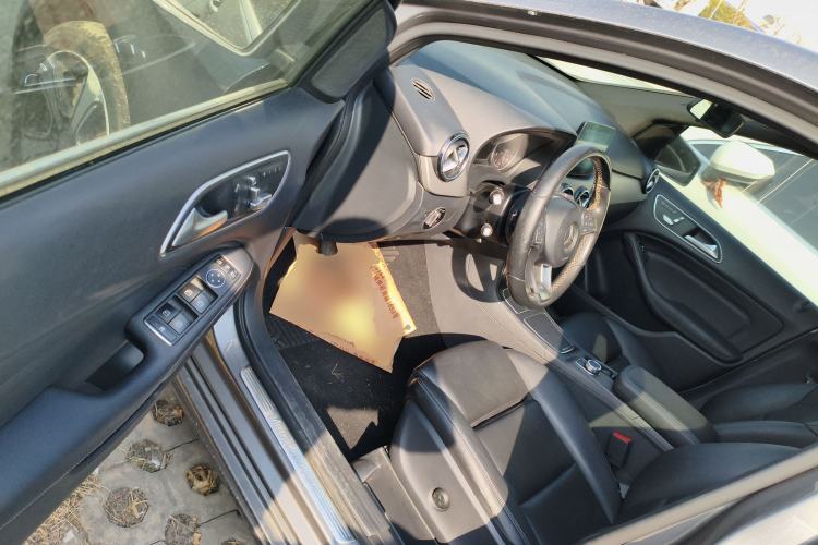 Used Mercedes-Benz B-Class 2017 B 200 Fashion Model Driver Seat