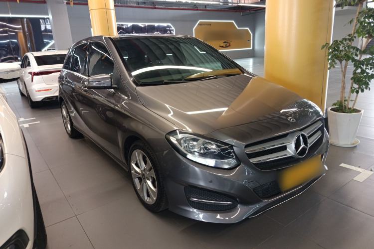 Used Mercedes-Benz B-Class 2017 B 200 Sport Edition Exterior 1
