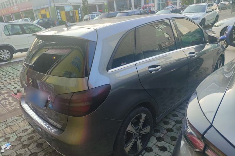 Used Mercedes-Benz B-Class 2017 B 200 Fashion Model Exterior 3