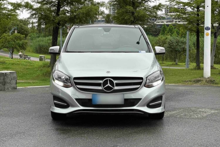 Used Mercedes-Benz B-Class 2017 B 200 Sport Edition Exterior 6