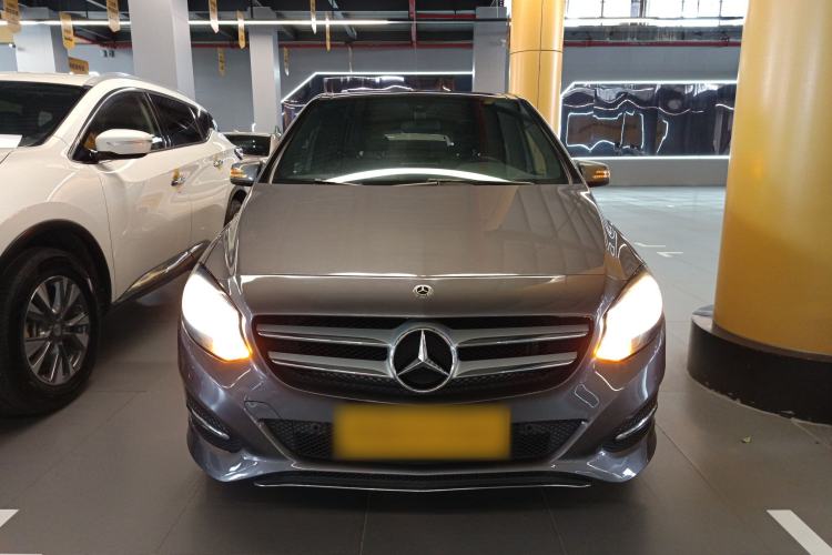 Used Mercedes-Benz B-Class 2017 B 200 Sport Edition Front