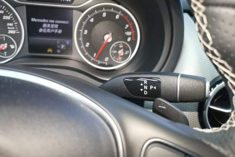 Used Mercedes-Benz B-Class 2017 B 200 Sport Edition Gear Lever