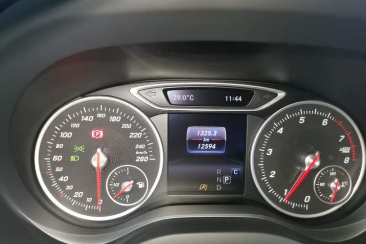 Used Mercedes-Benz B-Class 2017 B 200 Sport Edition Instrument Cluster
