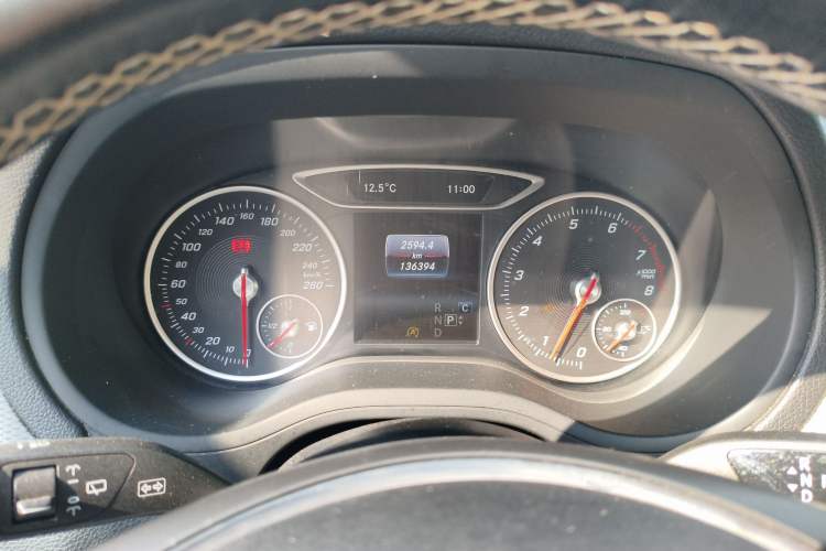 Used Mercedes-Benz B-Class 2017 B 200 Fashion Model Instrument Cluster