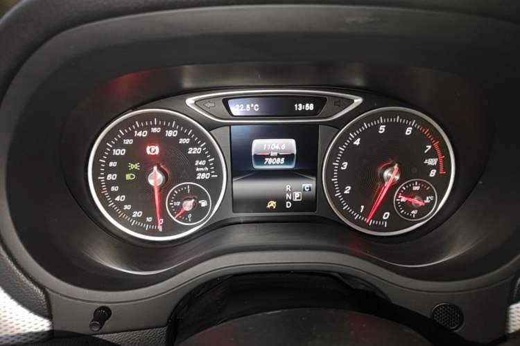 Used Mercedes-Benz B-Class 2017 B 200 Sport Edition Instrument Cluster