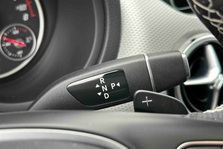 Used Mercedes-Benz B-Class 2017 B 200 Sport Edition Interior 6