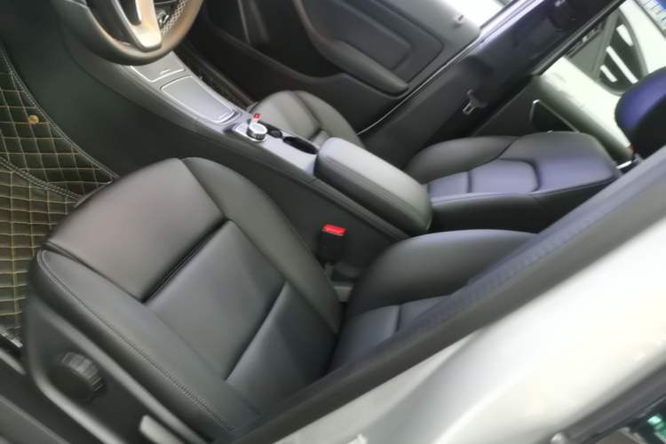 Used Mercedes-Benz B-Class 2017 B 200 Sport Edition Left Front Seat