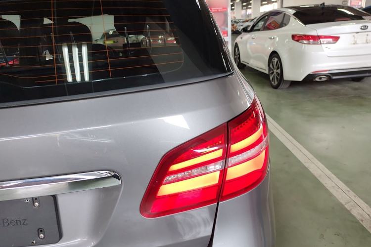 Used Mercedes-Benz B-Class 2017 B 200 Fashion Model Right Rear Taillight