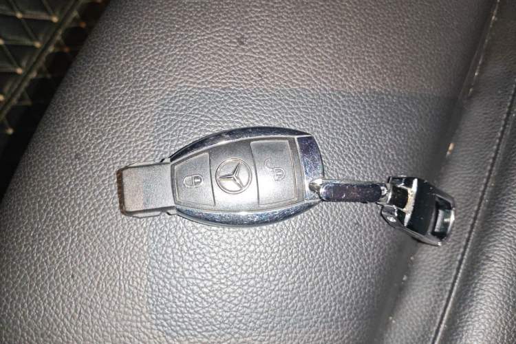 Used Mercedes-Benz B-Class 2017 B 200 Sport Edition Vehicle Key