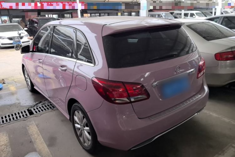 Used Mercedes-Benz B-Class 2017 B 180 Exterior 2