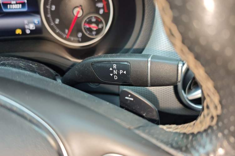 Used Mercedes-Benz B-Class 2017 B 200 Sport Edition Gear Lever