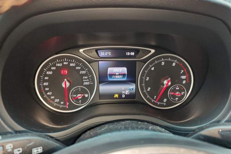 Used Mercedes-Benz B-Class 2017 B 200 Sport Edition Instrument Cluster