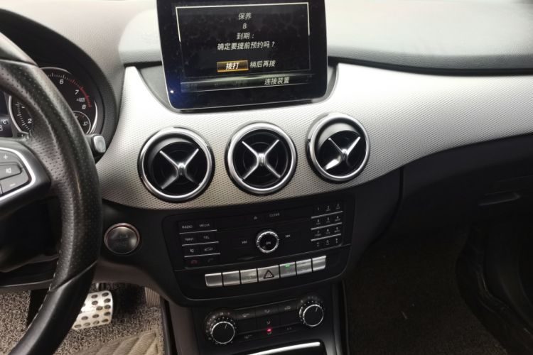 Used Mercedes-Benz B-Class 2017 B 200 Sport Edition Audio And AC Panel