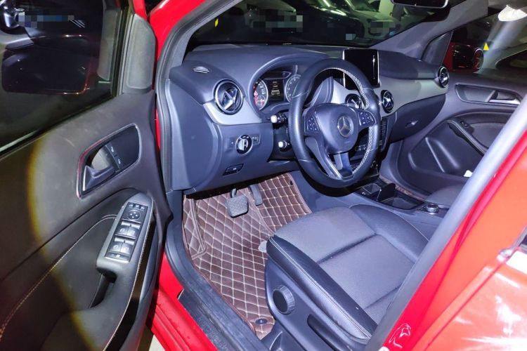 Used Mercedes-Benz B-Class 2017 B 200 Sport Edition Driver Seat