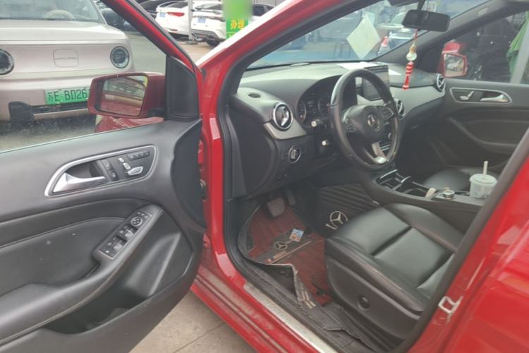 Used Mercedes-Benz B-Class 2017 B 200 Fashion Model Driver Seat
