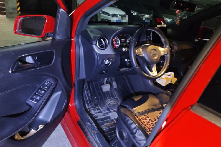 Used Mercedes-Benz B-Class 2017 B 200 Sport Edition Driver Seat
