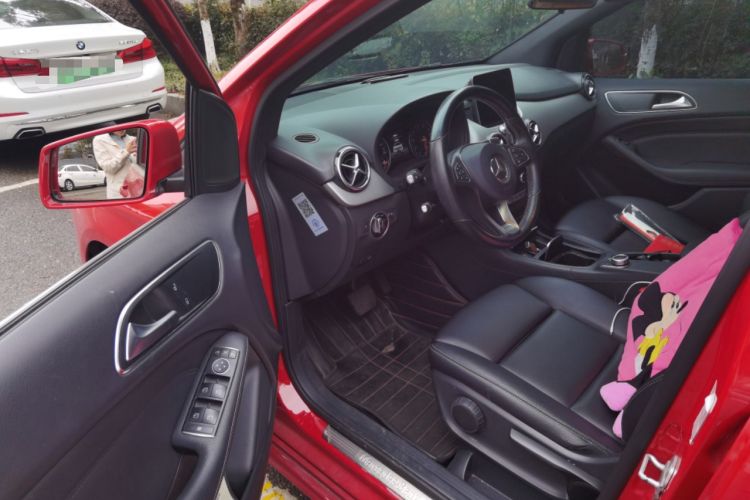 Used Mercedes-Benz B-Class 2017 B 200 Sport Edition Driver Seat