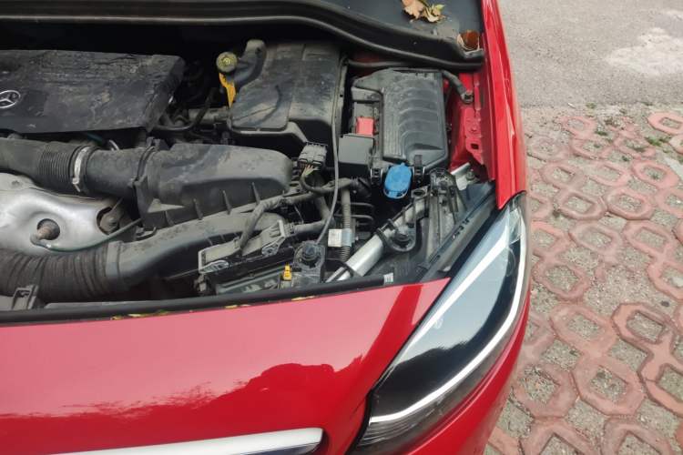 Used Mercedes-Benz B-Class 2017 B 200 Sport Edition Engine Bay Left