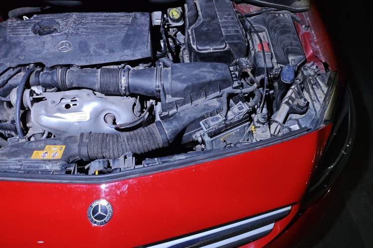 Used Mercedes-Benz B-Class 2017 B 200 Sport Edition Engine Bay Left
