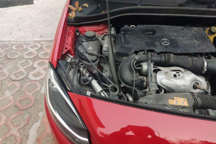 Used Mercedes-Benz B-Class 2017 B 200 Sport Edition Engine Bay Right