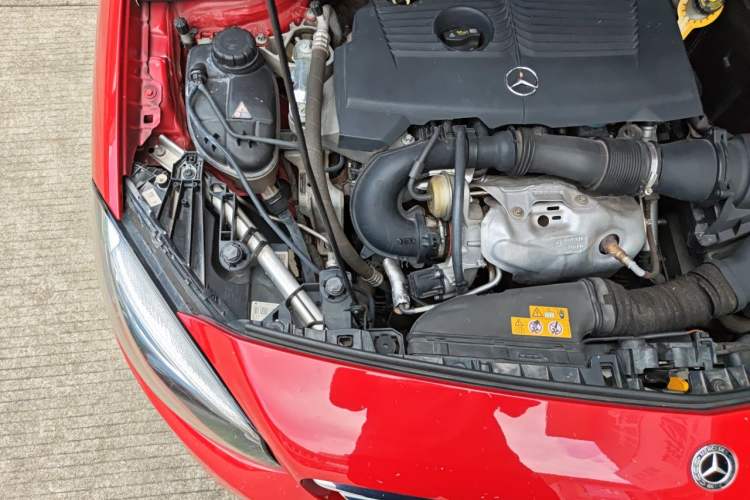 Used Mercedes-Benz B-Class 2017 B 200 Fashion Model Engine Bay Right