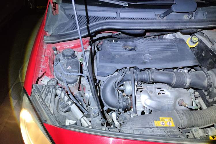 Used Mercedes-Benz B-Class 2017 B 200 Sport Edition Engine Bay Right