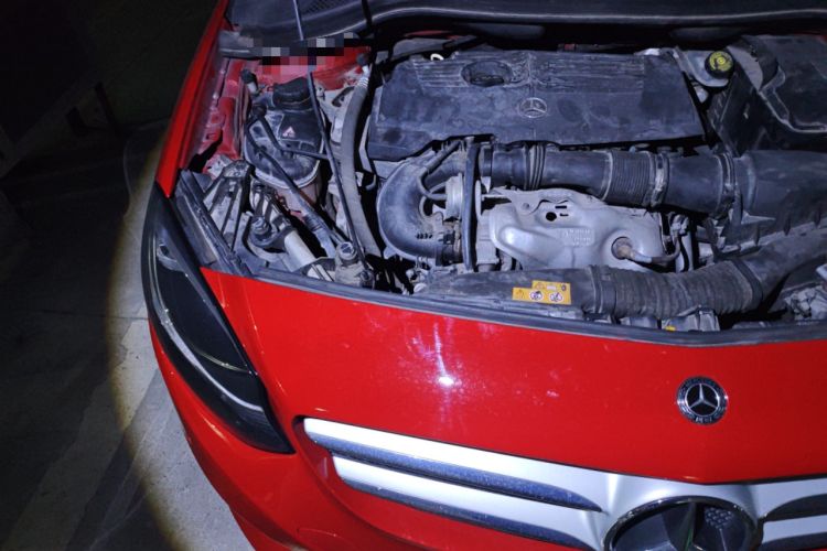 Used Mercedes-Benz B-Class 2017 B 200 Sport Edition Engine Bay Right