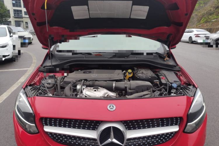 Used Mercedes-Benz B-Class 2017 B 200 Sport Edition Engine Bay