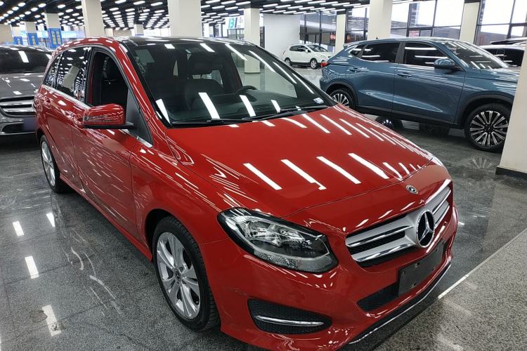 Used Mercedes-Benz B-Class 2017 B 200 Sport Edition Exterior 1