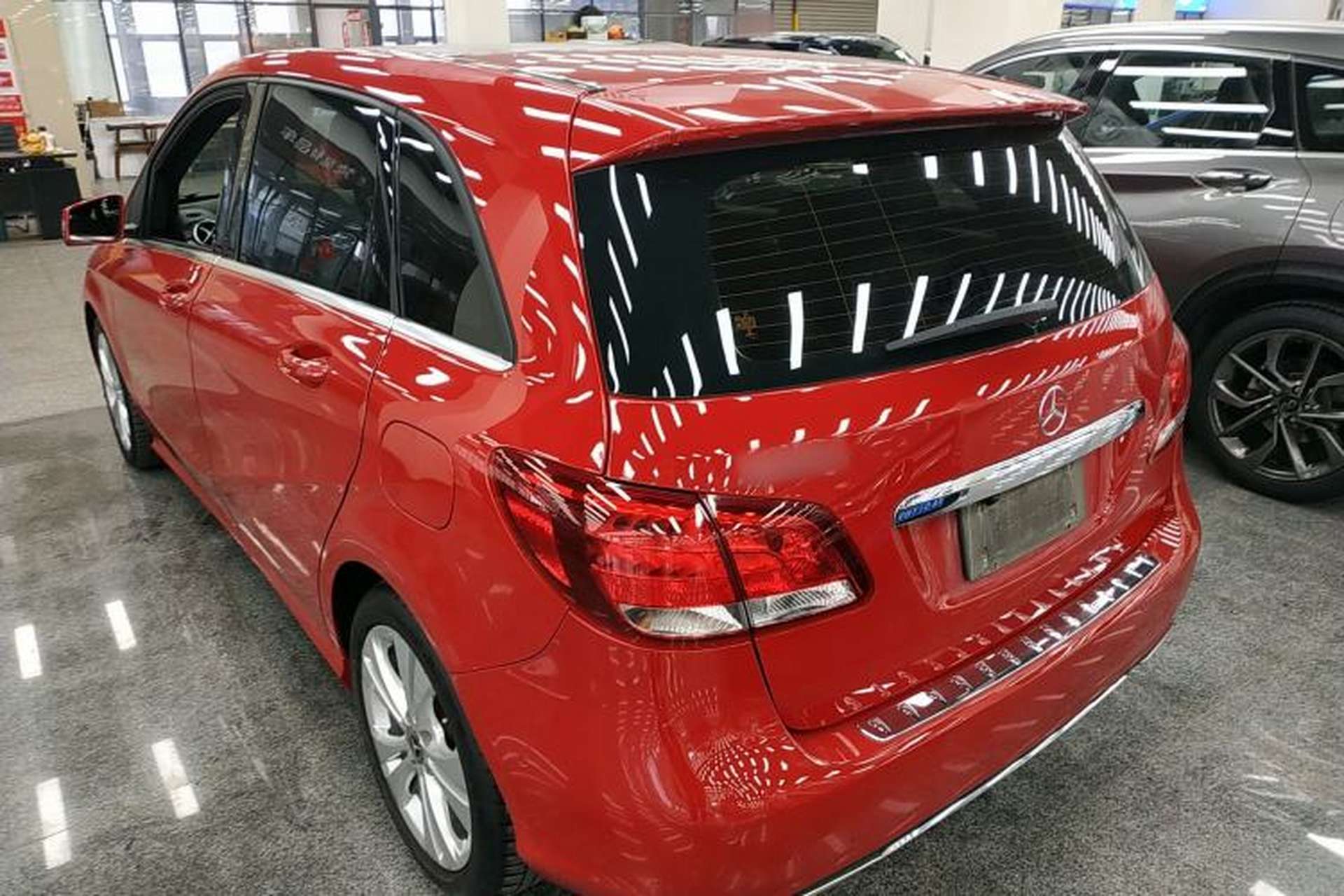 Used Mercedes-Benz B-Class 2017 B 200 Sport Edition Exterior 2