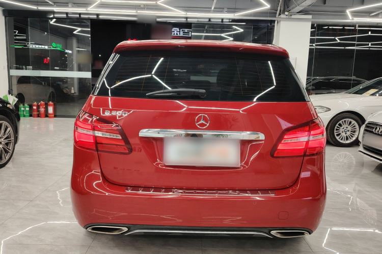 Used Mercedes-Benz B-Class 2017 B 200 Fashion Model Exterior 3
