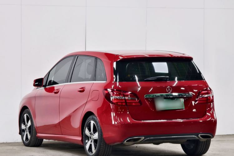 Used Mercedes-Benz B-Class 2017 B 200 Fashion Model Exterior 5