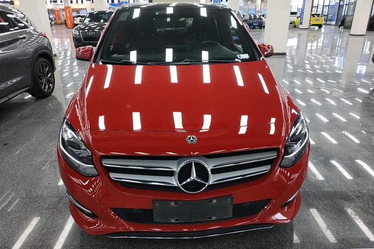 Used Mercedes-Benz B-Class 2017 B 200 Sport Edition Front
