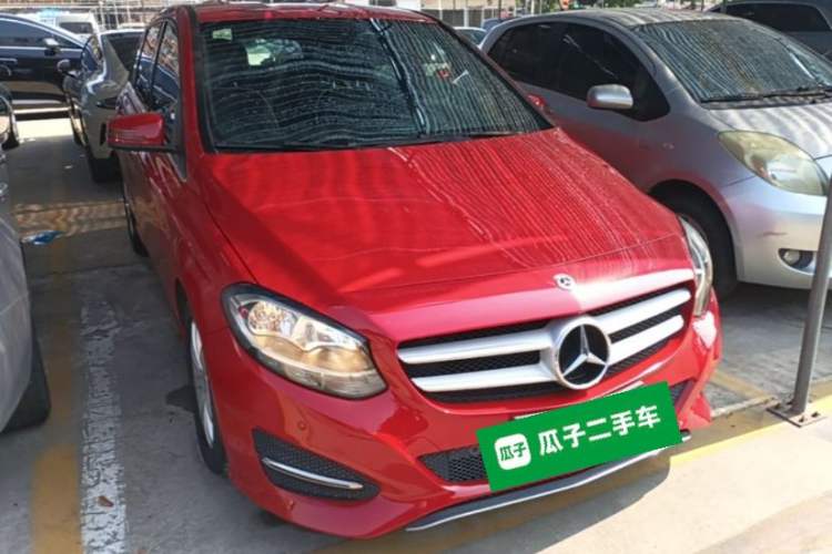 Used Mercedes-Benz B-Class 2017 B 180 Front Right 45 Deg