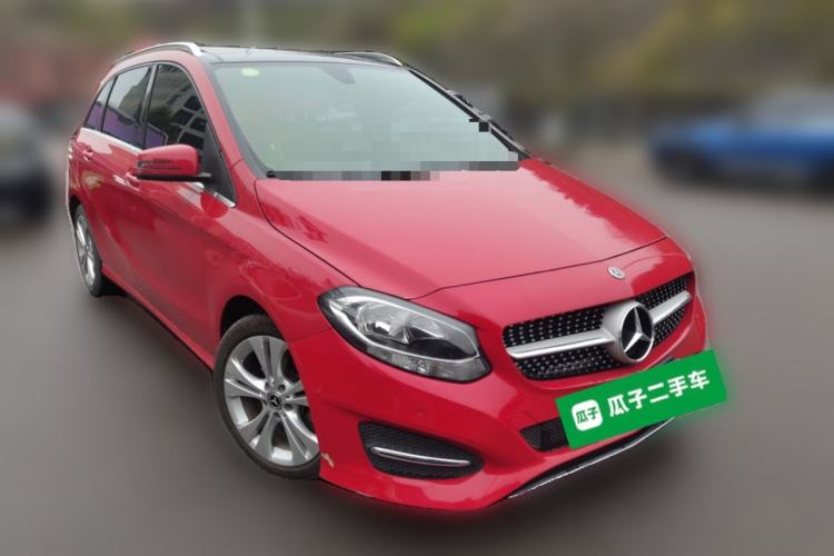 Used Mercedes-Benz B-Class 2017 B 200 Sport Edition Front Right 45 Deg
