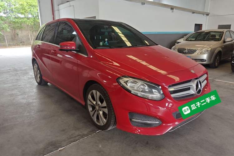 Used Mercedes-Benz B-Class 2017 B 200 Sport Edition Front Right 45 Deg