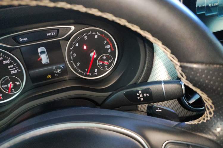 Used Mercedes-Benz B-Class 2017 B 200 Fashion Model Gear Lever