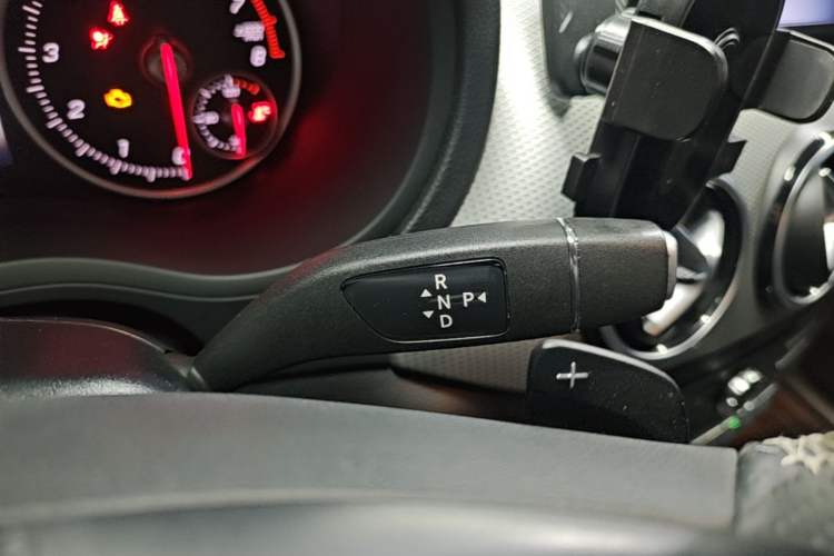 Used Mercedes-Benz B-Class 2017 B 200 Sport Edition Gear Lever