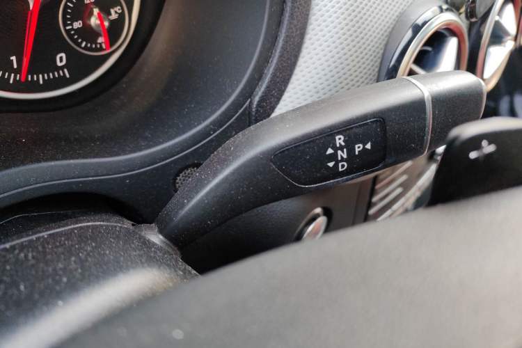 Used Mercedes-Benz B-Class 2017 B 200 Fashion Model Gear Lever